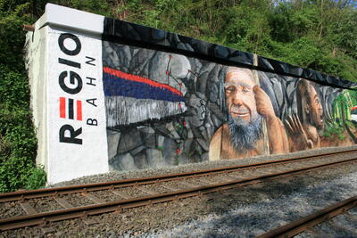stuezwand-im-neanderthal2.jpg
